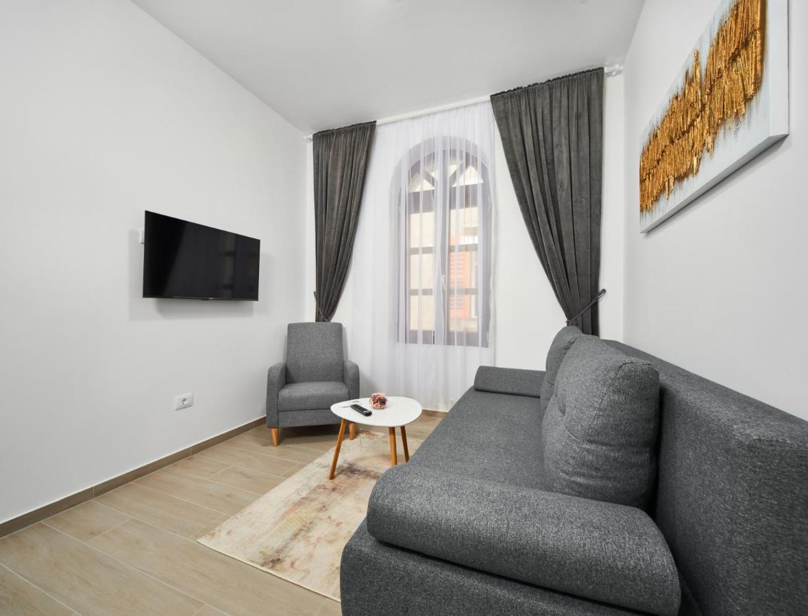 Cardo Apartments Porec Exterior photo